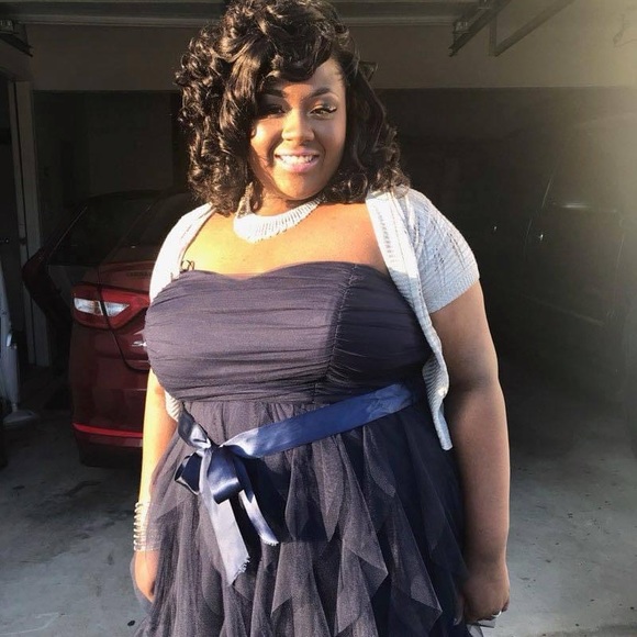 blue prom dress - Picture 6 of 7